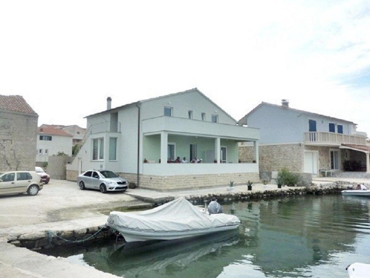 Apartment Denko Бетина Экстерьер фото