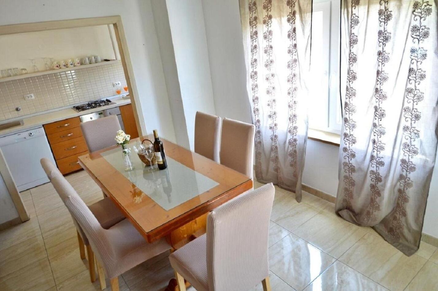 Apartment Denko Бетина Экстерьер фото